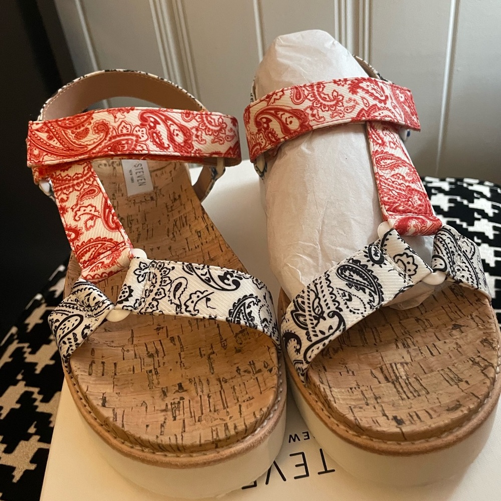 Steven New York brand new in box Belmar bandana print awesome sandals - Picture 2 of 9